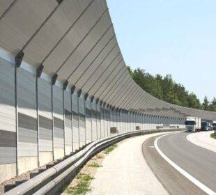 The Impact of Using Sound Barriers on Construction Site Communication and Safety