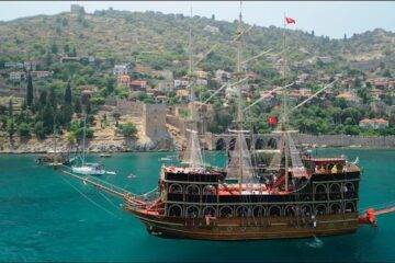 Whirlwind Tour of Alanya with a Local Companion